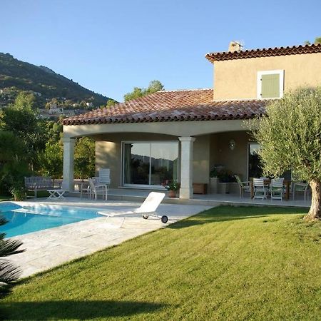 Villa Et Piscine Au Jardin Typique Mediterraneen Carros Extérieur photo